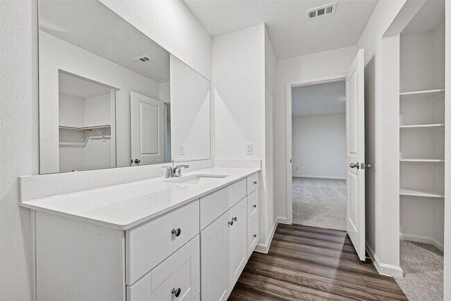 Building Photo - 8323 Vacek Xing Wy