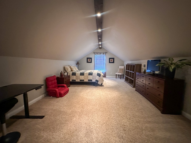 Building Photo - 288 38th Ave N