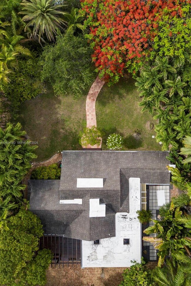 Building Photo - 3945 Loquat Ave