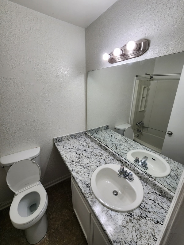 Building Photo - 6399 Baker Ct