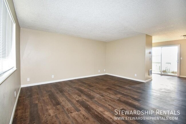 Building Photo - 1162 Grant Alley