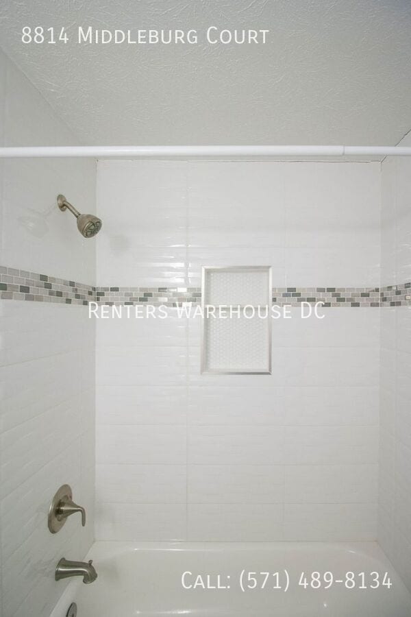 Building Photo - 8814 Middleburg Ct