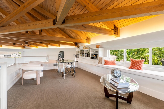 Building Photo - 3521 Glenwood Ct