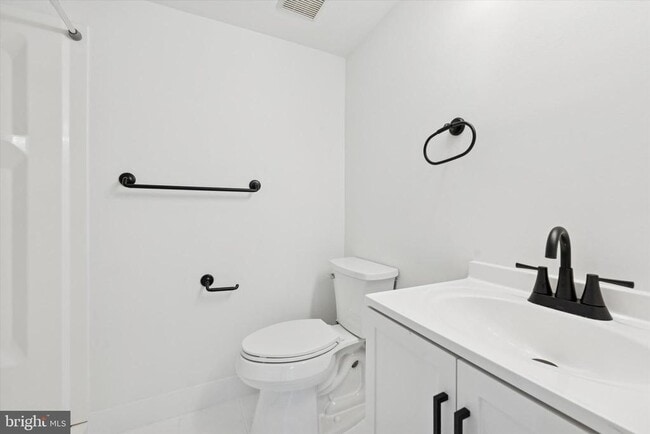 Building Photo - 612 Washington Pl