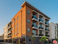 Building Photo - 10947 Hartsook St
