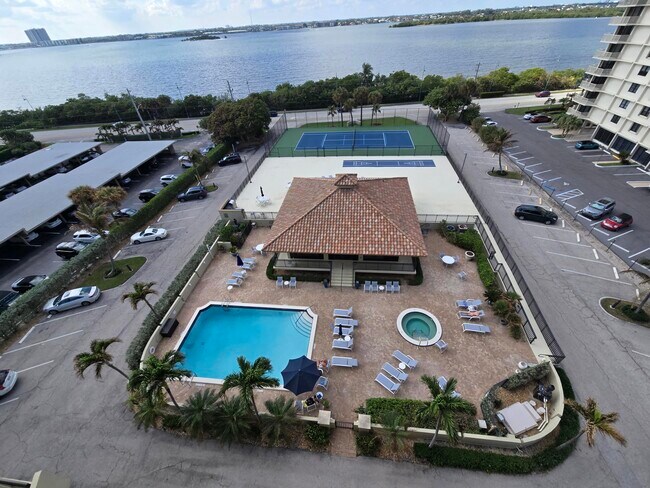 Building Photo - 5460 N Ocean Dr