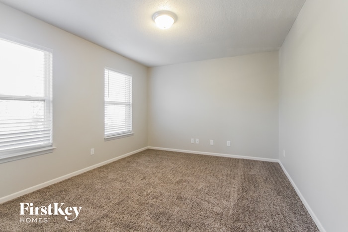 Building Photo - 2310 Amberleigh Dr