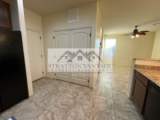 Building Photo - 4709 E Portola Valley Dr