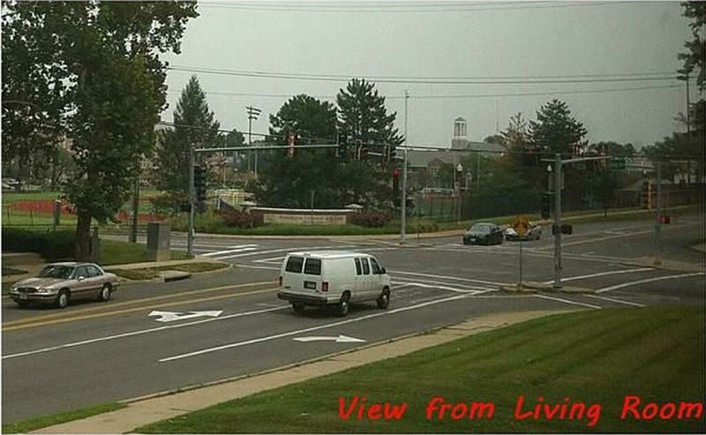 Building Photo - 7012 Forsyth Blvd