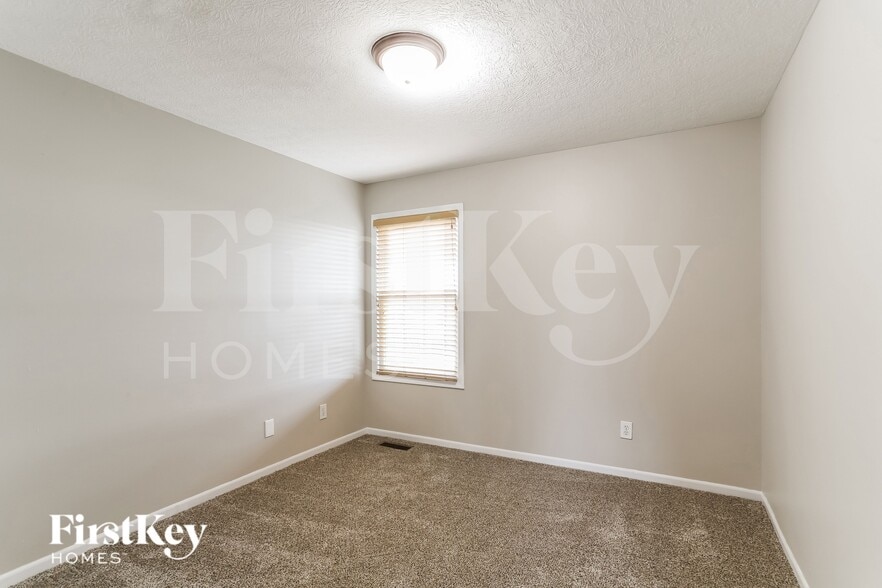 Building Photo - 11760 Chanticleer Dr NW