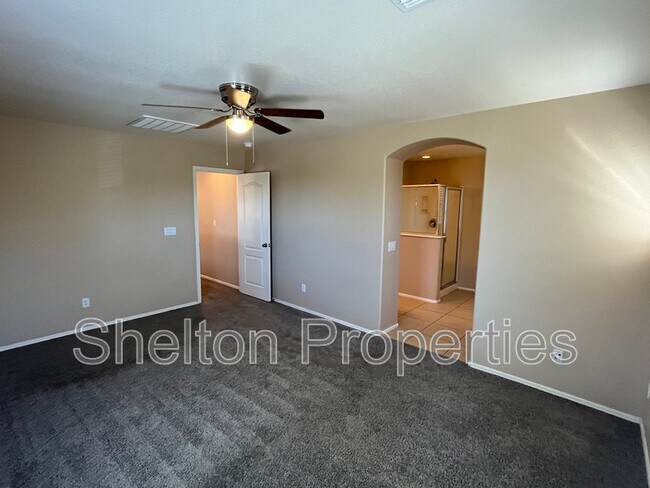 Building Photo - 2958 N Clanton St