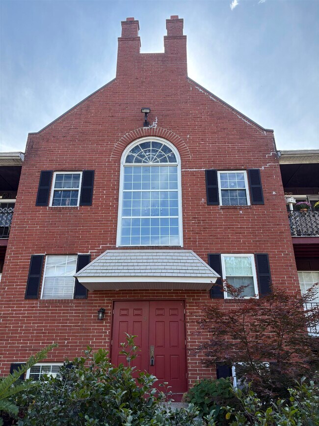 Building Photo - 9 Louisburg Square