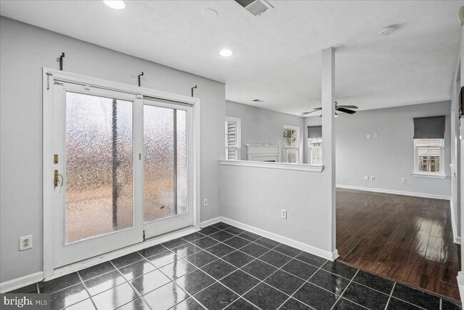 Building Photo - 13909 Lord Fairfax Pl