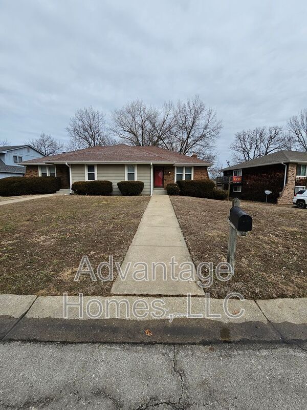 Building Photo - 11418 E 71 St