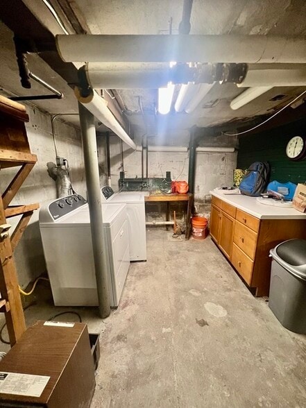 Building Photo - 54 Duxbury Rd