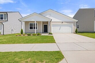 Building Photo - Spacious 4BR/2BA Ranch in North East Raleigh – Internet & Cable Included | Open Floor Plan, Commu...