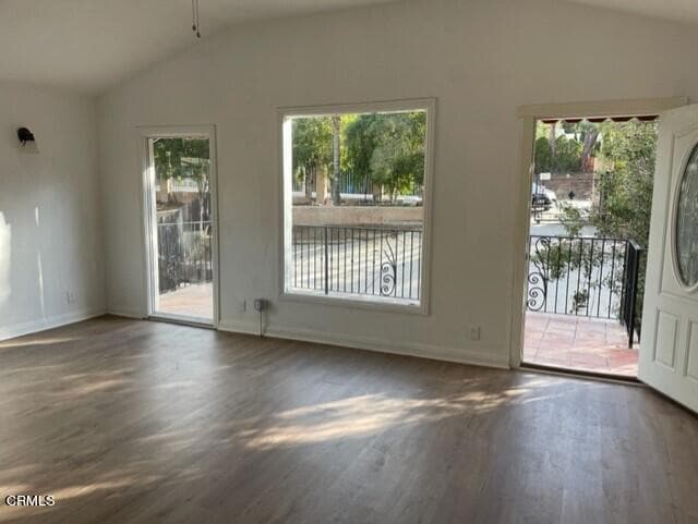 Building Photo - 10291 Sunland Blvd