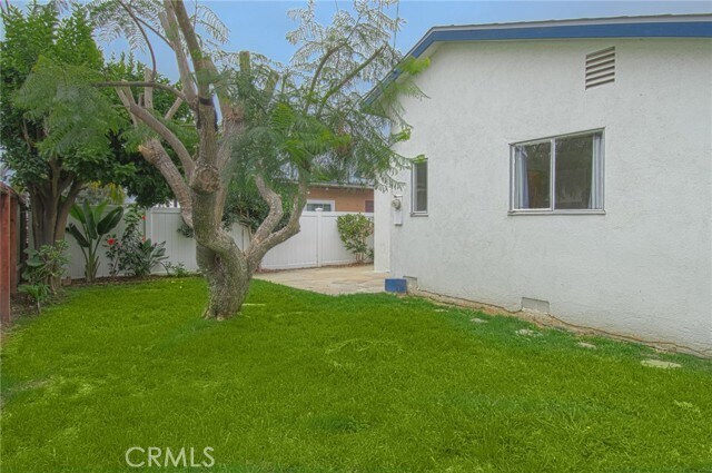 Building Photo - 125 W Escalones
