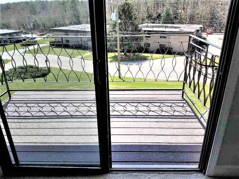 Building Photo - 9 Strawberry Bank Rd