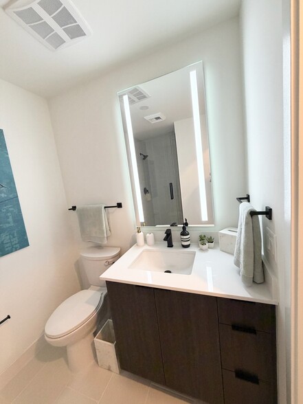 Building Photo - 113 NW 24th St