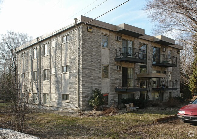 Primary Photo - Talia Place