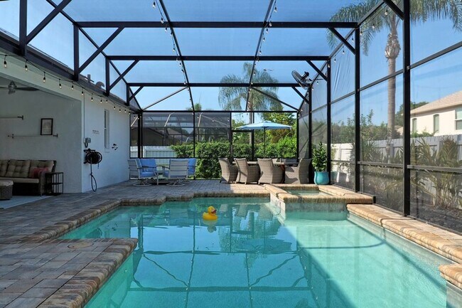 Building Photo - Executive Home in Dr. Phillips
