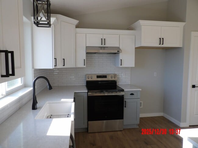 Building Photo - BRAND NEW 3 Bedroom House