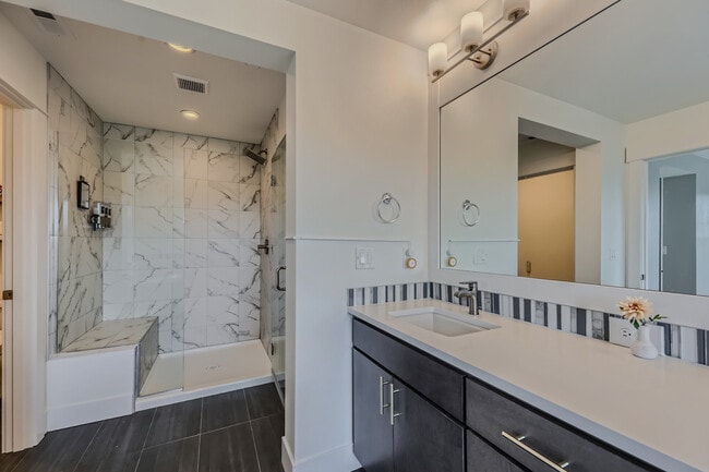 Building Photo - 26658 NE Walden Way