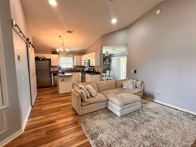 Building Photo - 346 Mizzen Ln