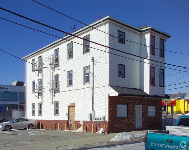 9 Quarry St 9 Quarry St Fall River MA 02723 Apartment Finder