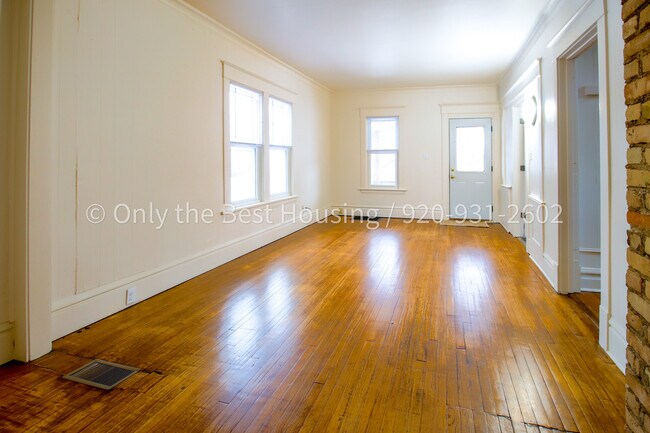 Building Photo - 846 Franklin St