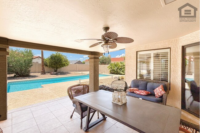 Building Photo - 3Bed/2Bath Furnished Home w/Stunning Backyard! Ready for Immediate Move-In! – POOL!