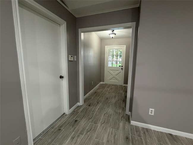 Building Photo - 3815 Avenue R