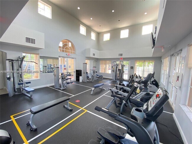 Building Photo - 12281 SW 121st Terrace