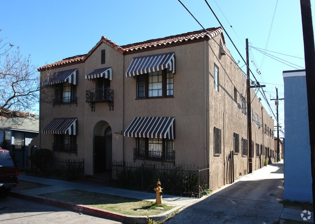 Primary Photo - 1424 Chestnut Avenue