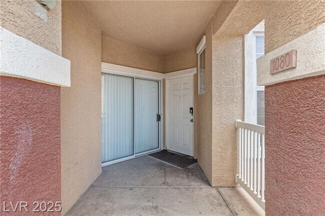 Building Photo - 5855 Valley Dr