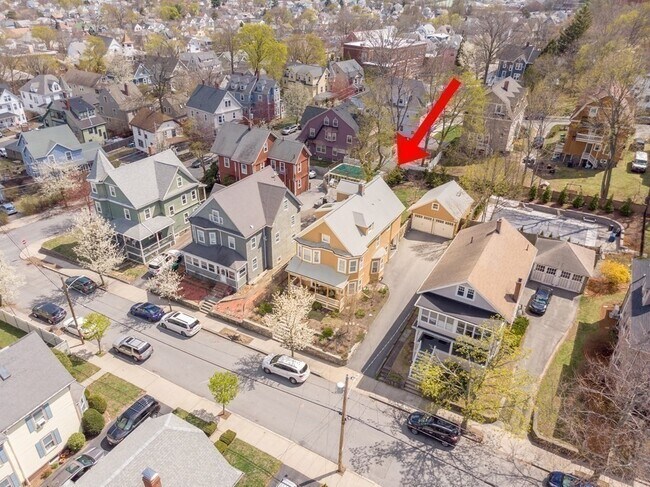 Building Photo - 52 Hillsdale Rd