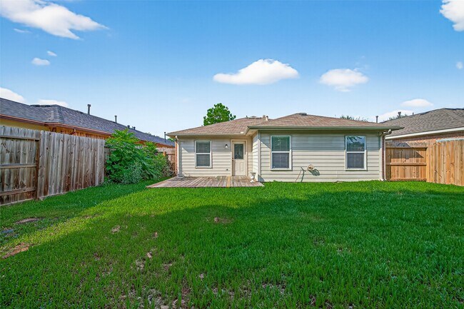 Building Photo - 7618 Village Mill Ln
