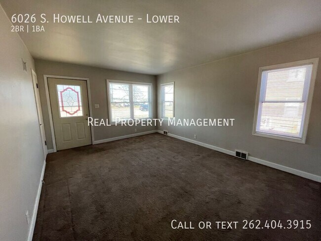 Building Photo - 6026 S Howell Ave