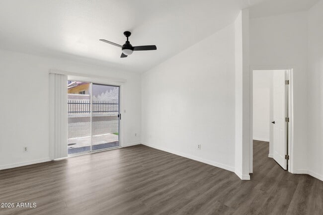 Building Photo - 6454 E University Dr