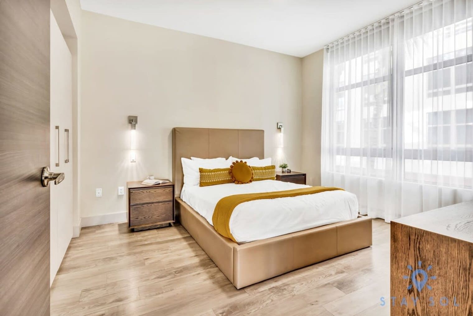 Building Photo - 101 N Ocean Dr