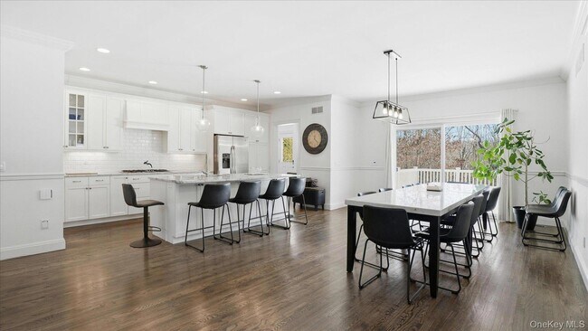 Building Photo - 27 Jeffrey Ln