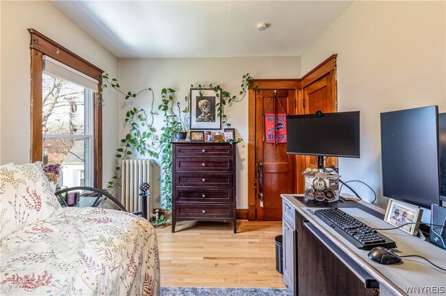 Building Photo - 230 Pennsylvania St