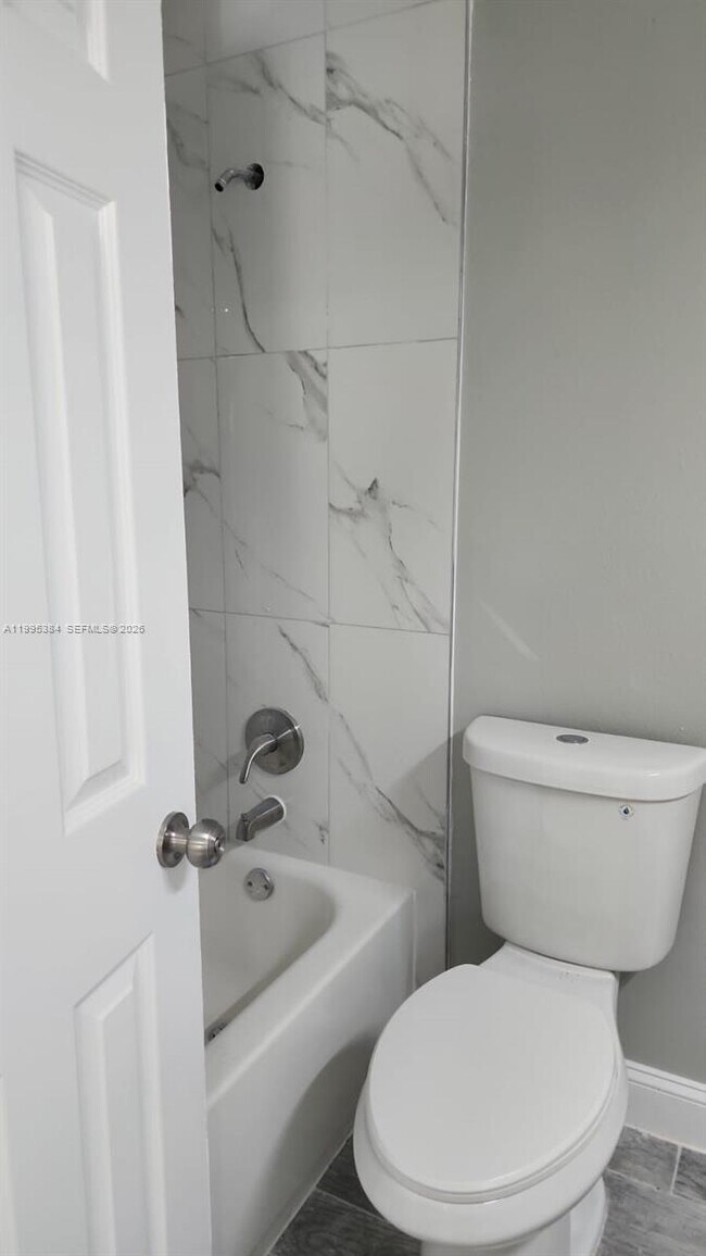 Building Photo - 11542 NW 44th St