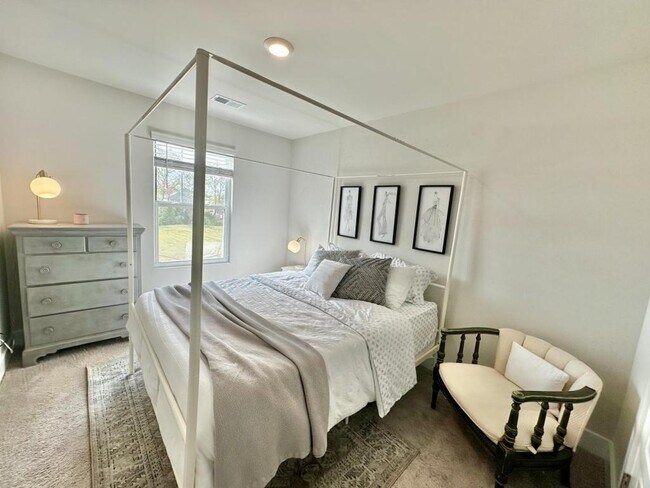 Building Photo - 44 Beachley Pl
