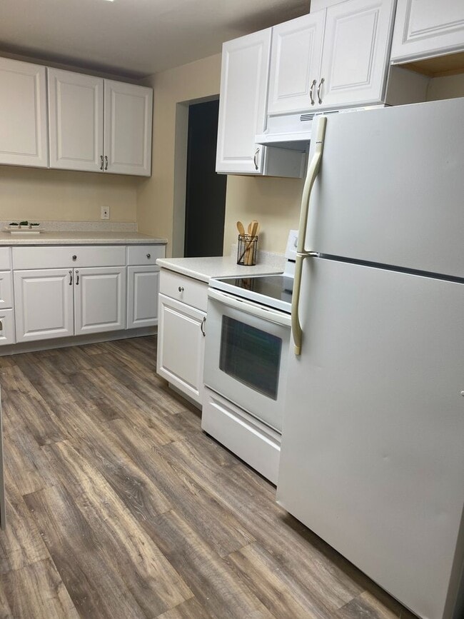 Building Photo - Updated 3 Bedroom 1 Bath home in Tacoma