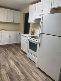 Building Photo - Updated 3 Bedroom 1 Bath home in Tacoma