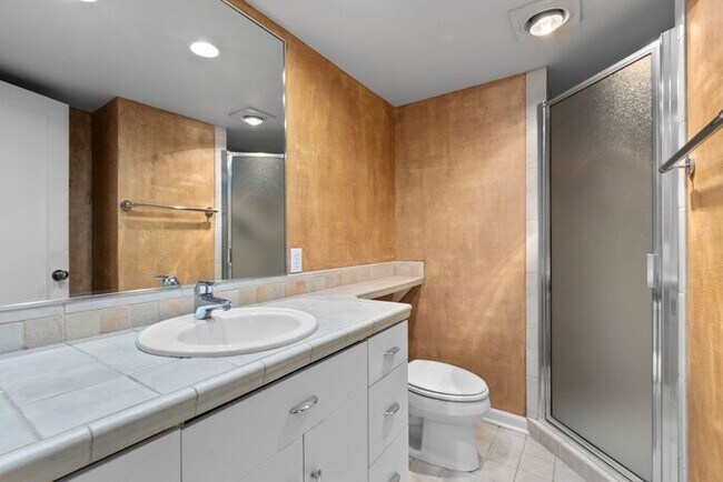 Building Photo - Stunning Air Conditioned 1931 Tudor in Coveted Admiral w/ Views