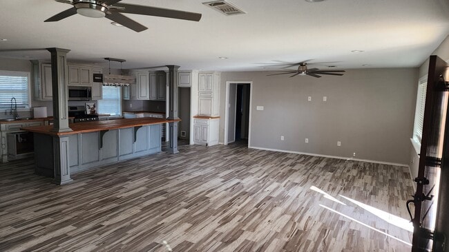 Building Photo - 8064 US-82