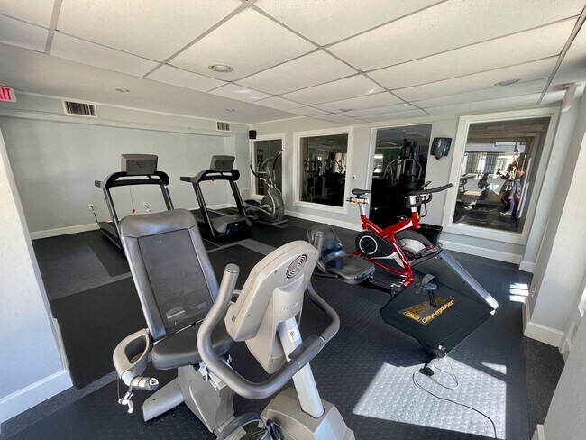 Building Photo - Condo in the Heart of Sandy Springs